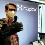 Una empresa denuncia que Meta copió su patente de guantes de realidad virtual